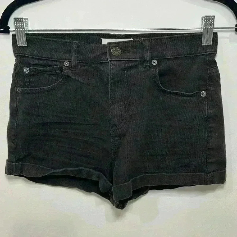 Garage shorts